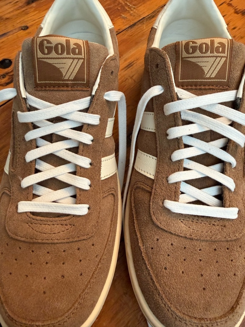 EUC GOLA
Exclusive Hawk Suede Sneakers
Color TOBACCO/OFF WHITE
Size US 8 EURO 39 - Picture 7 of 11